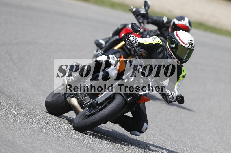 /27 12.06.2025 Ducati Schweiz Trackday Warmup  ADR/gruen-vert/29